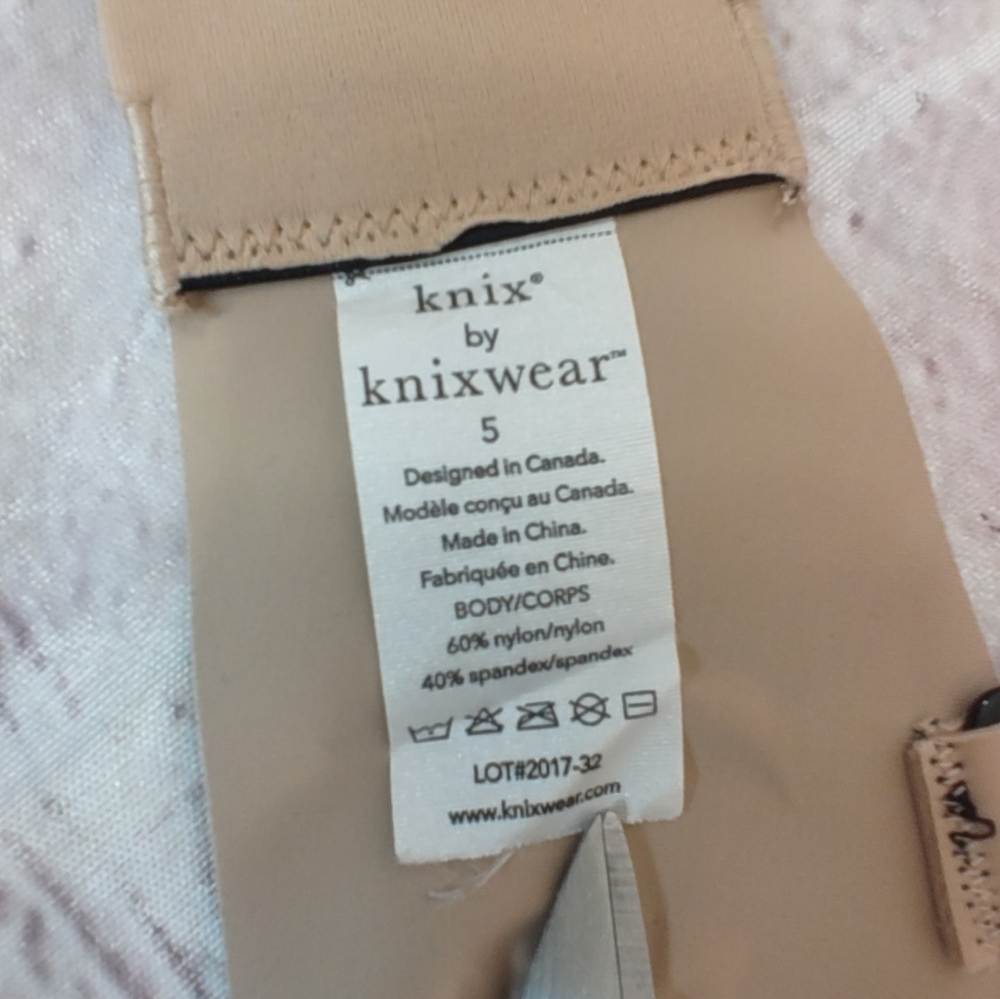 Knix Womens Wireless Evolution Reversible Bra Siz… - image 6